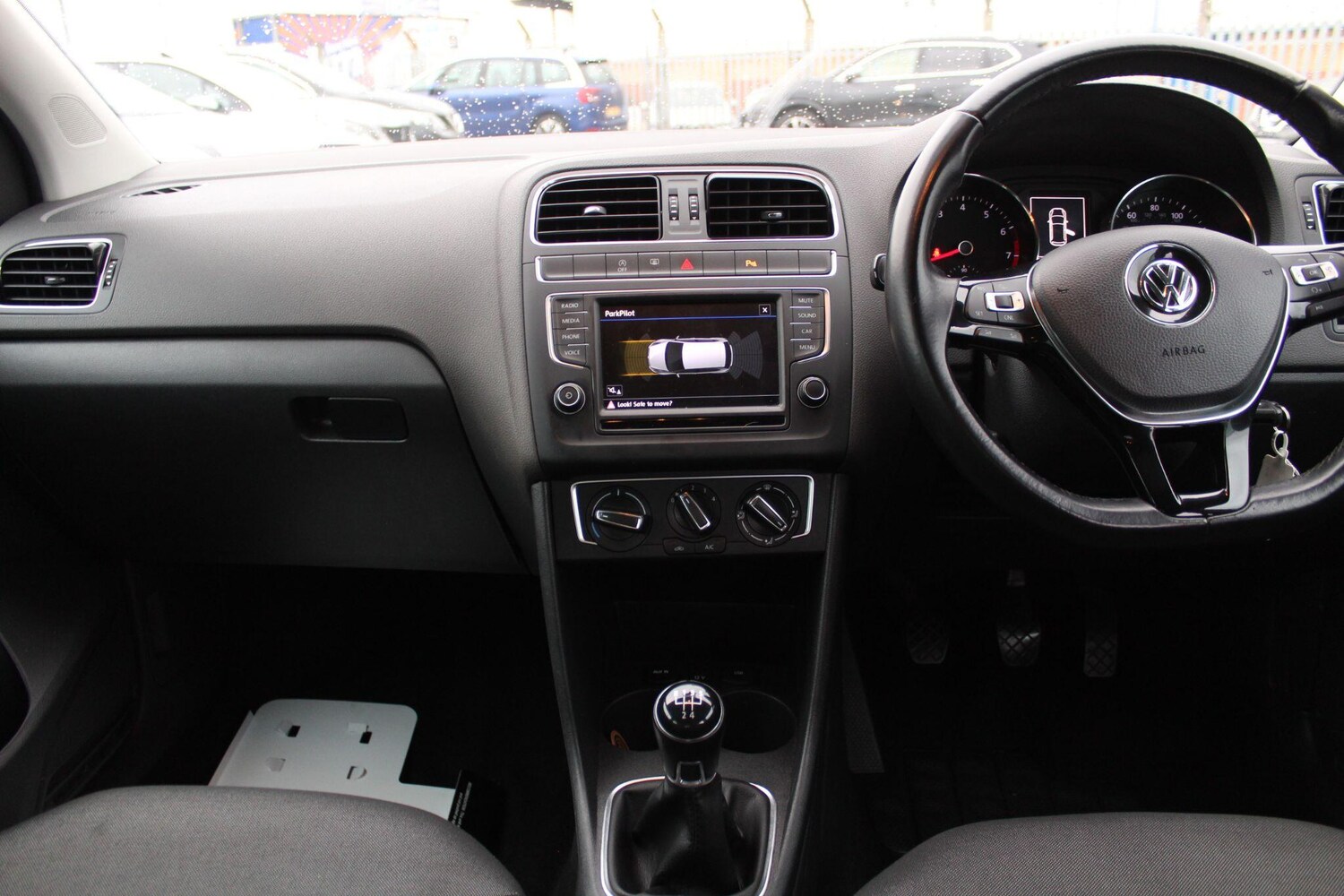 Used Volkswagen Polo 2016 for sale - 76336637: Photo 23