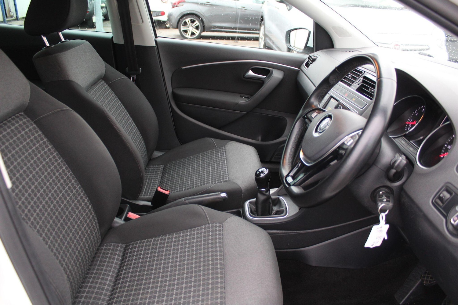 Used Volkswagen Polo 2016 for sale - 76336637: Photo 29