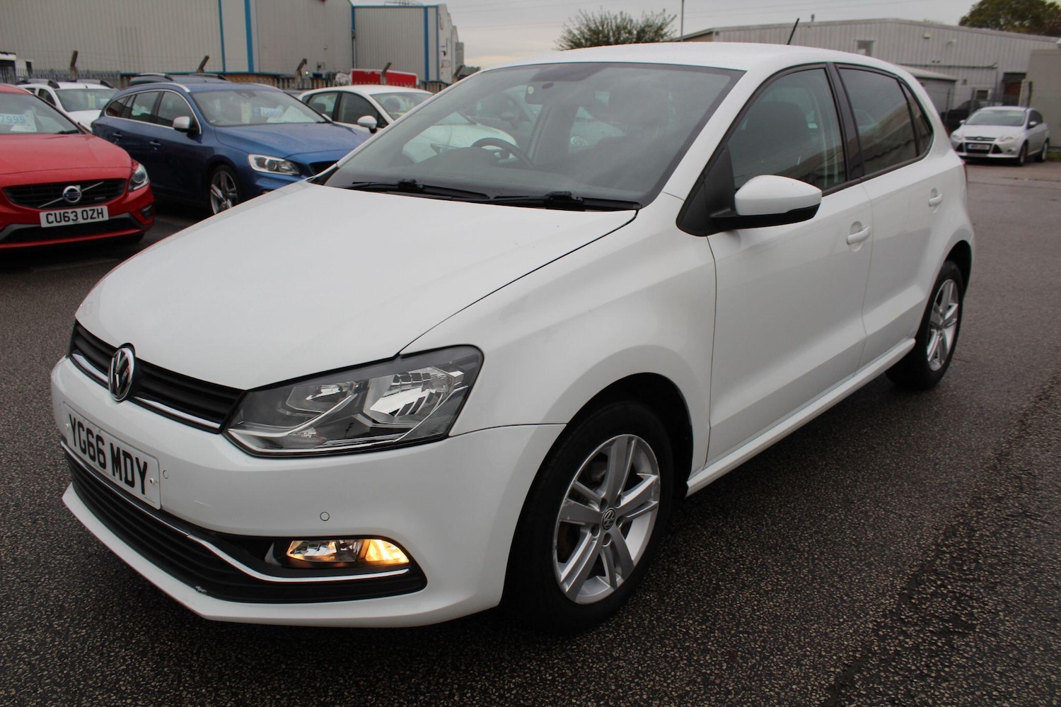 Used Volkswagen Polo 2016 for sale - 76336637: Photo 3