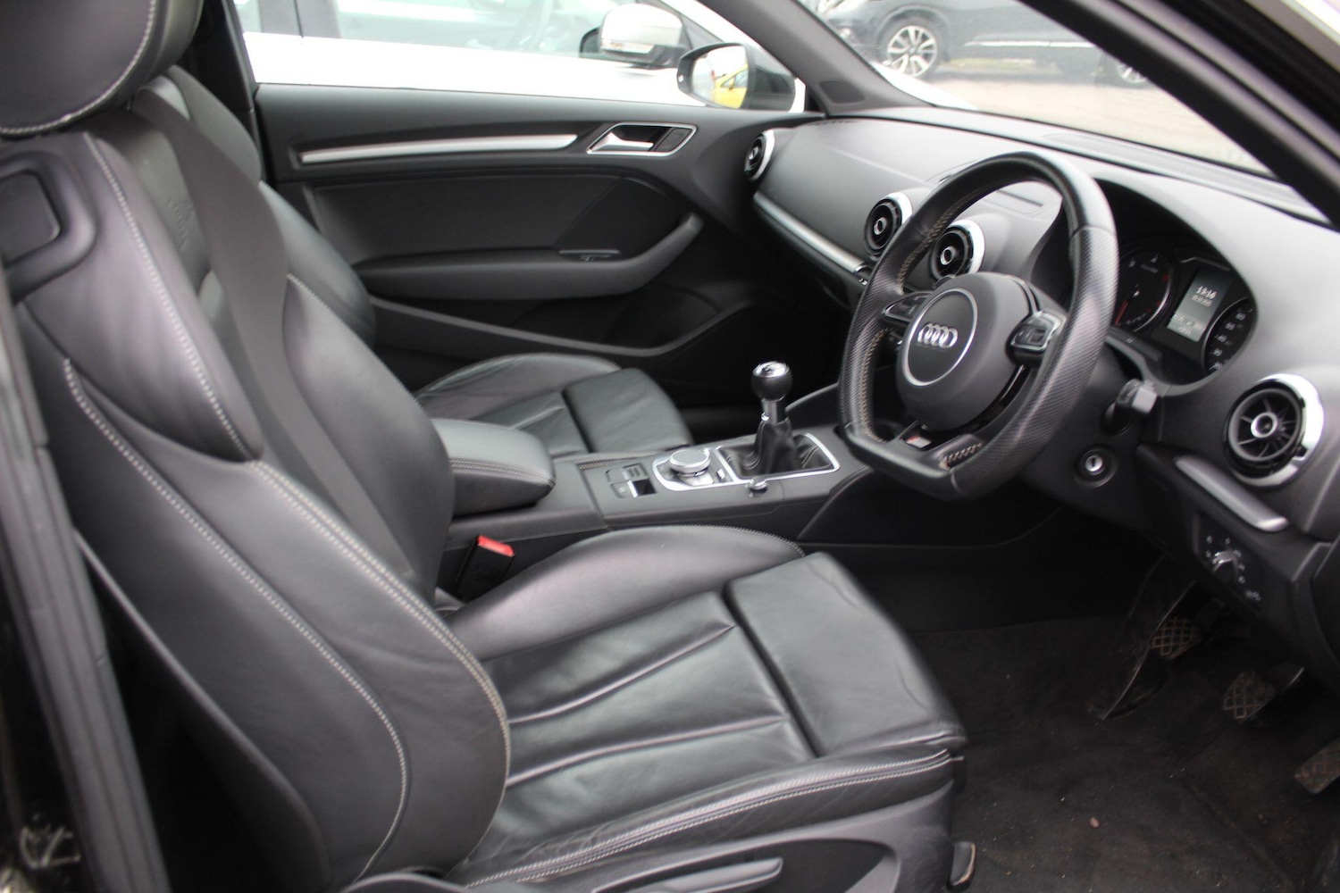 Used Volkswagen Polo 2016 for sale - 76336637: Photo 30