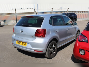 Used Volkswagen Polo 2016 for sale - 78388099: Photo