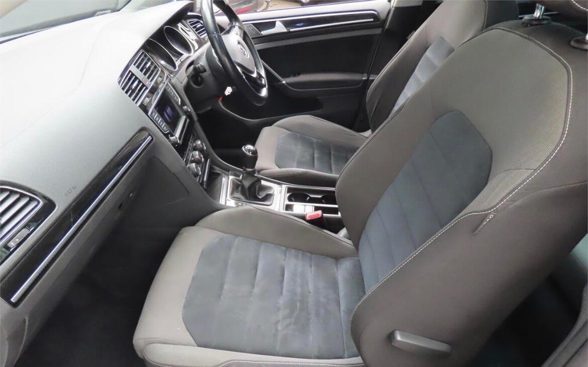 Used Volkswagen Golf 2016 for sale - 78185105: Photo 2