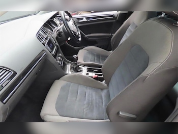 Used Volkswagen Golf 2016 for sale - 78185105: Photo