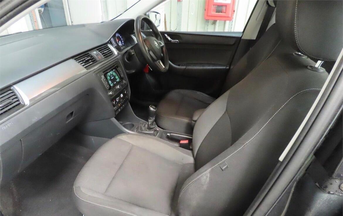 Used Skoda Rapid Spaceback 2015 for sale - 78185103: Photo 2