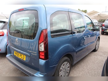 Used Peugeot Partner Tepee 2015 for sale - 75430506: Photo