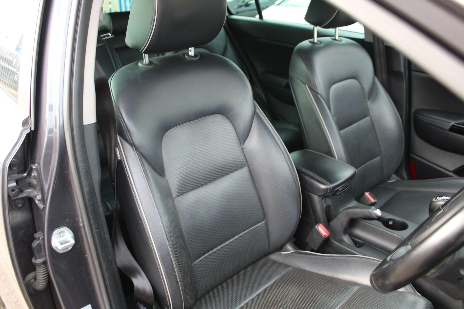 Used Kia Sportage 2016 for sale - 77839981: Photo 35