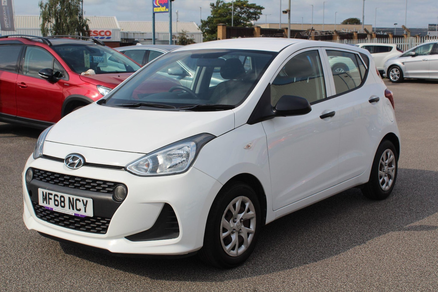 Used Hyundai i10 2018 for sale - 77940683: Photo 8