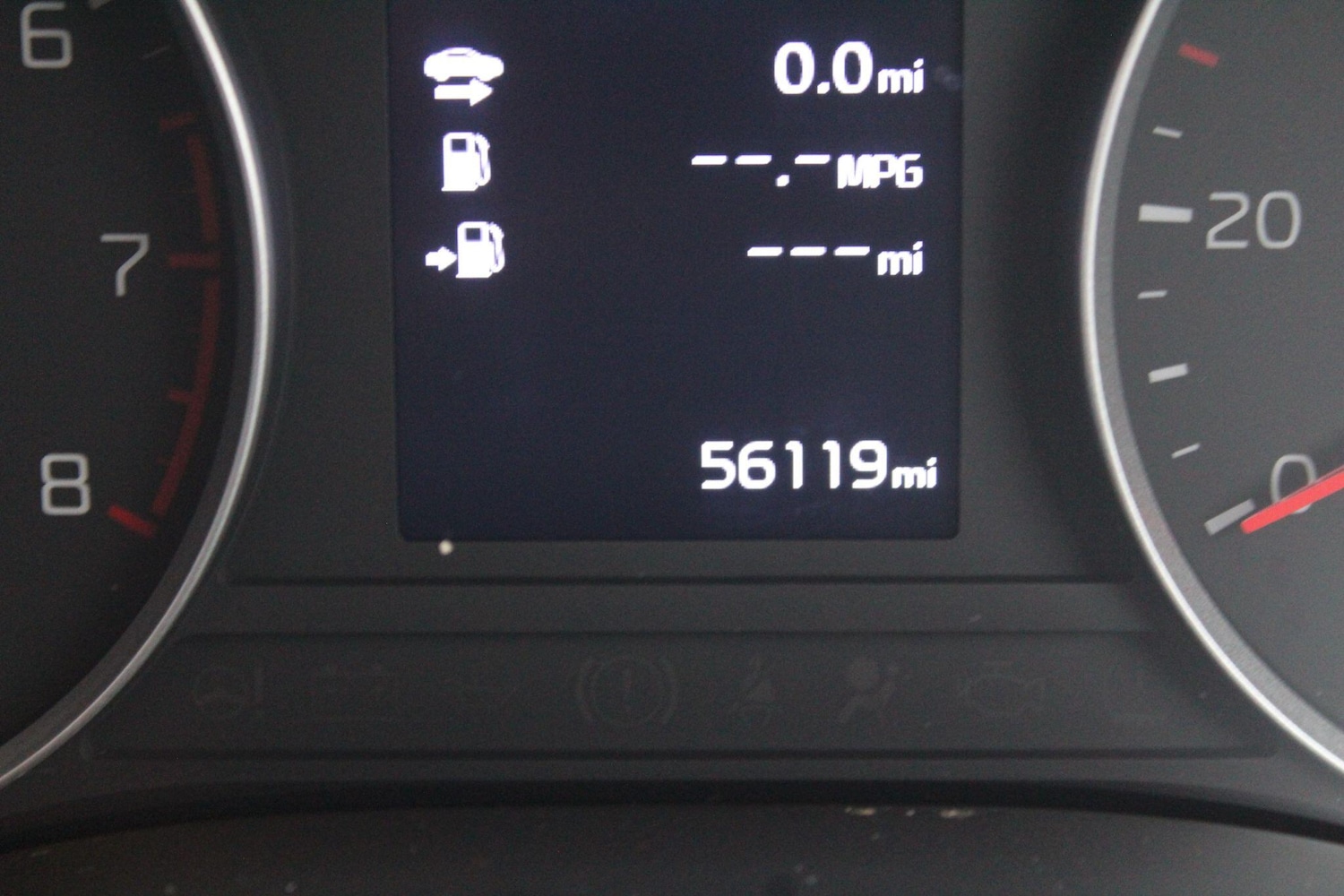 Used Kia Stonic 2018 for sale - 76214226: Photo 29