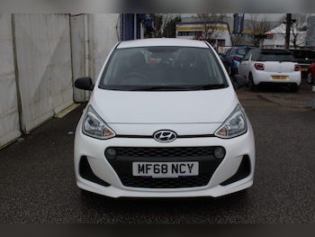 Used Hyundai i10 2018 for sale - 77305854: Photo