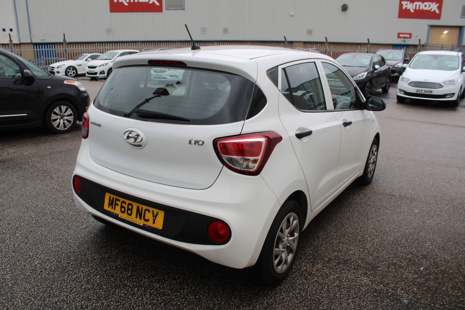 Used Hyundai i10 2018 for sale - 77305854: Photo 3