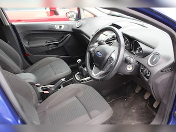Used Ford Fiesta 2015 for sale - 79012754: Photo