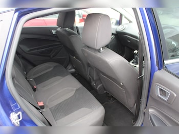 Used Ford Fiesta 2015 for sale - 79012754: Photo