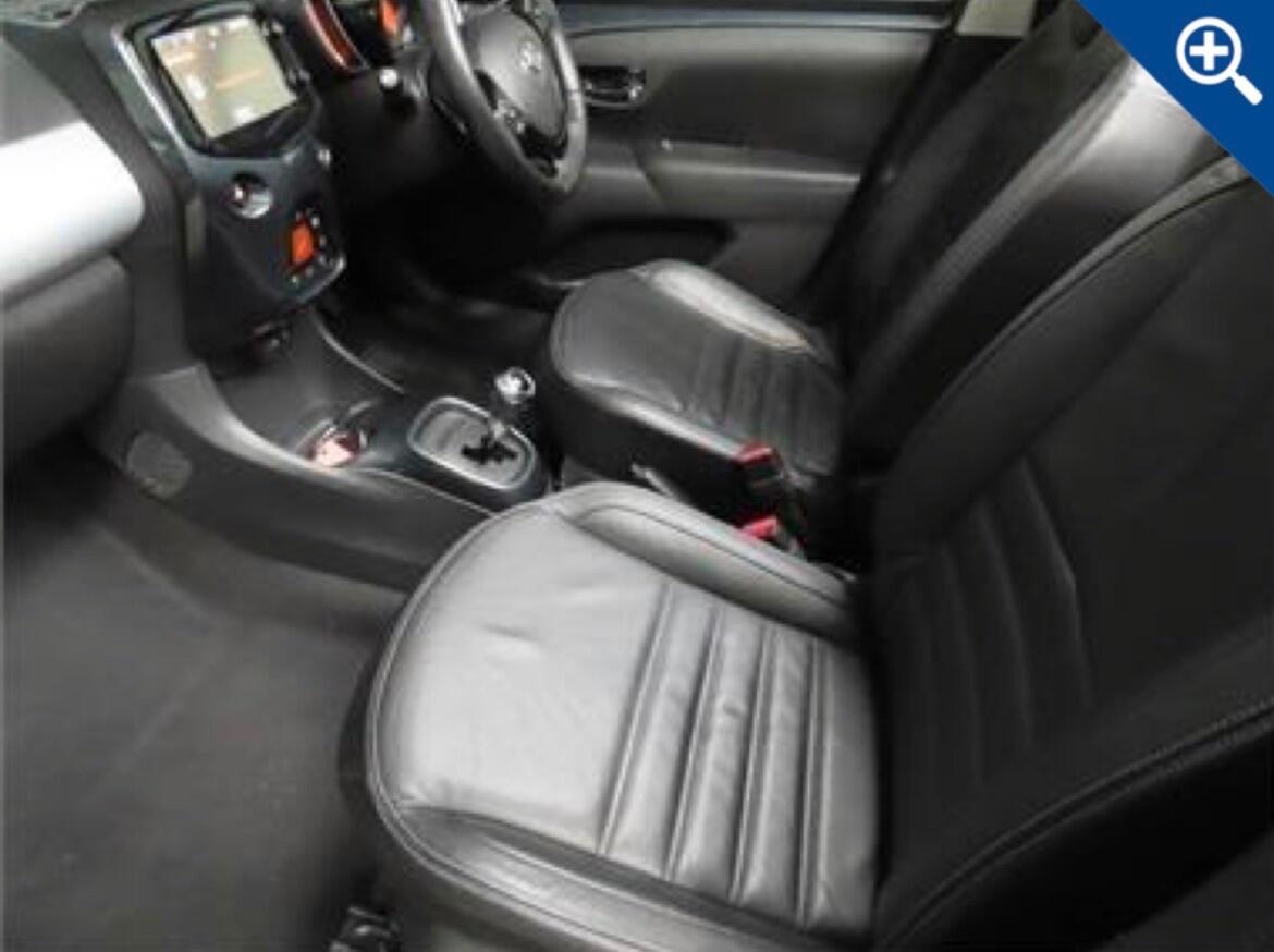 Used Toyota AYGO 2016 for sale - 78101224: Photo 2