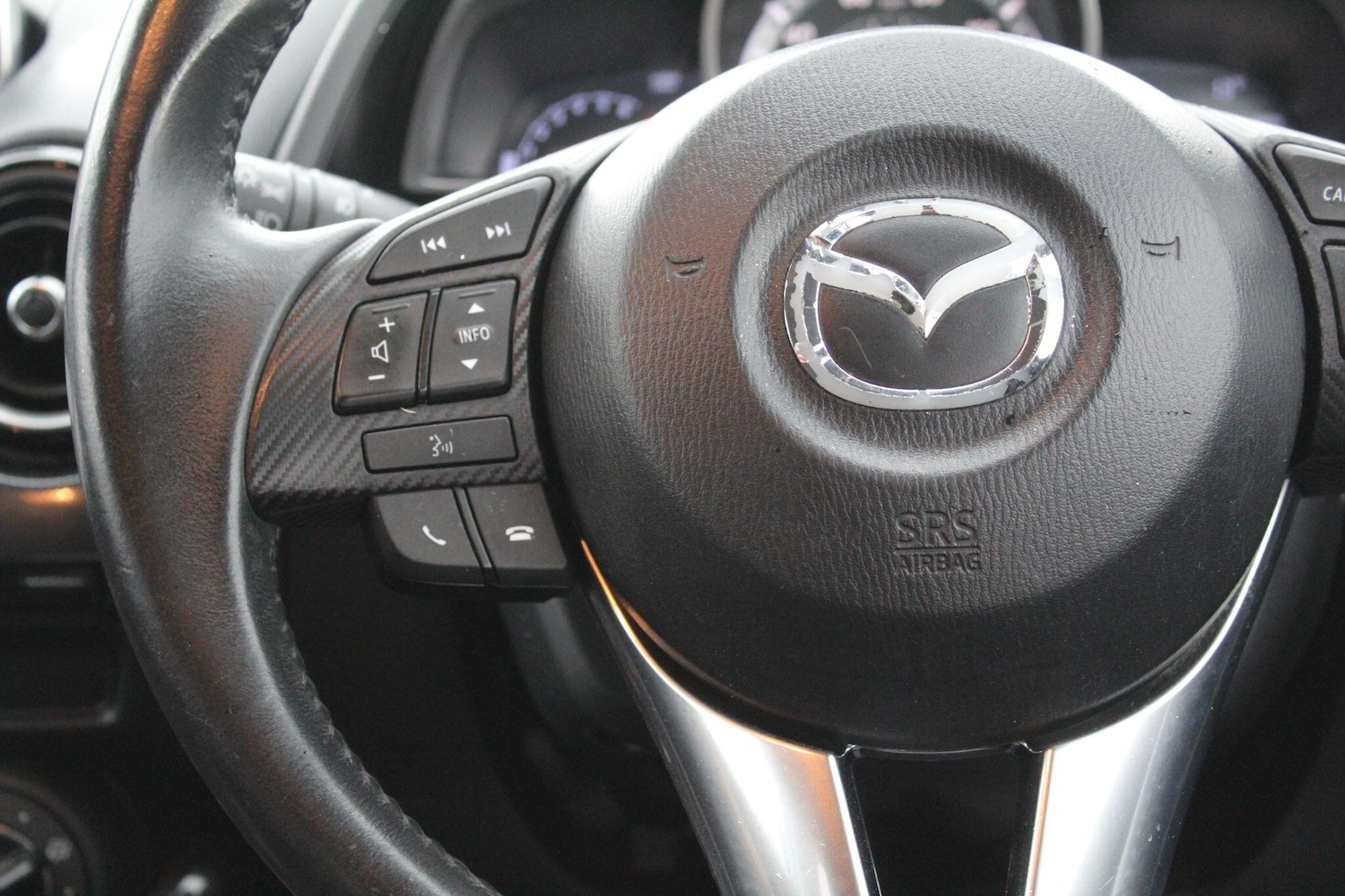 Used Mazda Mazda2 2015 for sale - 77266687: Photo 36