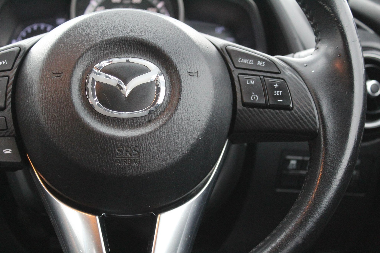 Used Mazda Mazda2 2015 for sale - 77266687: Photo 39