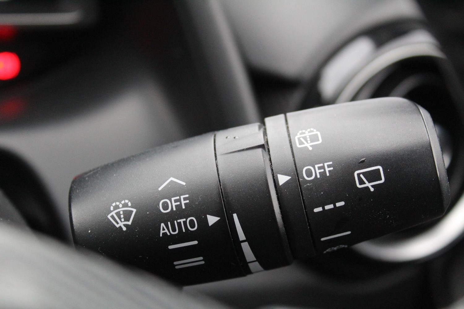 Used Mazda Mazda2 2015 for sale - 77266687: Photo 40