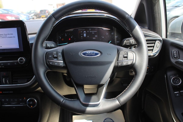 Used Ford Fiesta 2019 for sale - 75334668: Photo 41