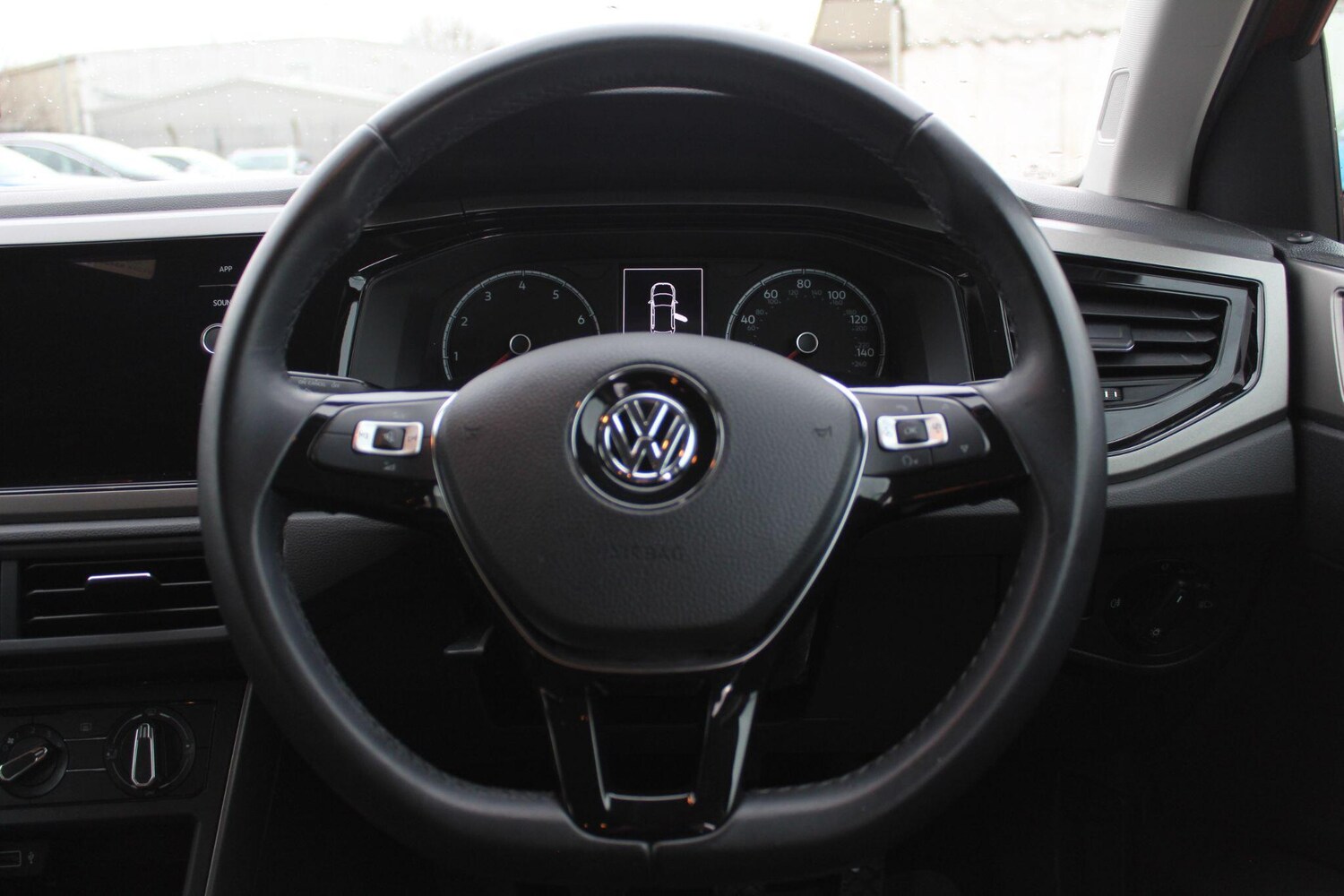 Used Volkswagen Polo 2018 for sale - 77496871: Photo 38