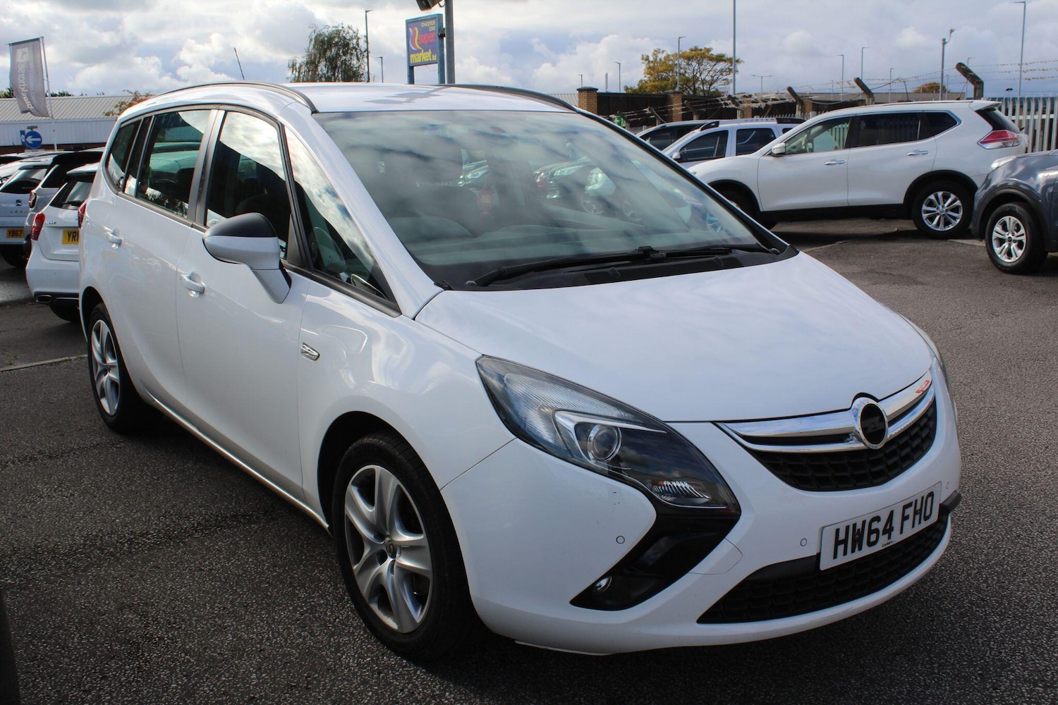 Used Vauxhall Zafira Tourer 2014 for sale - 76360597: Photo 1