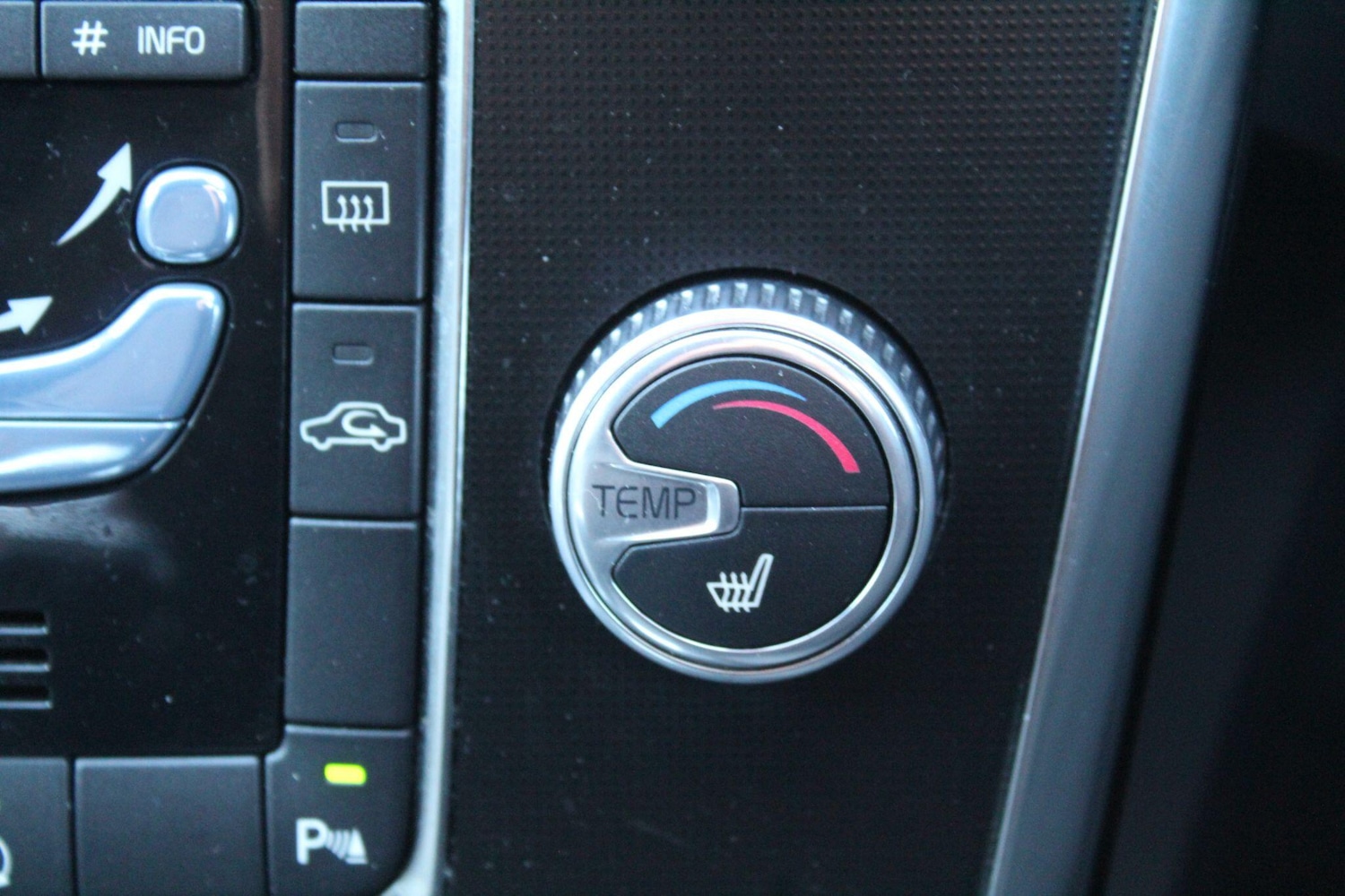 Used Volvo XC60 2017 for sale - 78204922: Photo 29