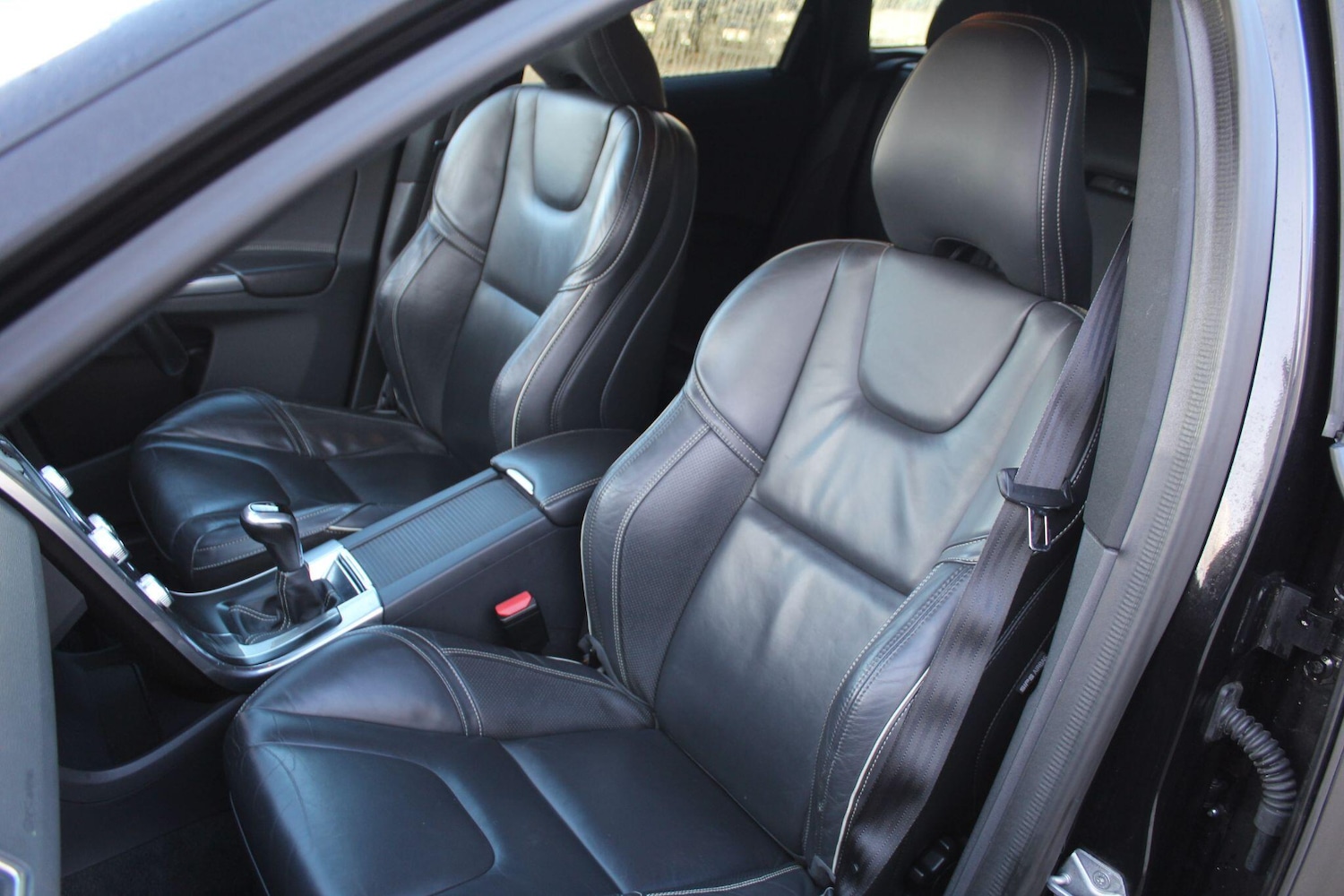 Used Volvo XC60 2017 for sale - 78204922: Photo 33