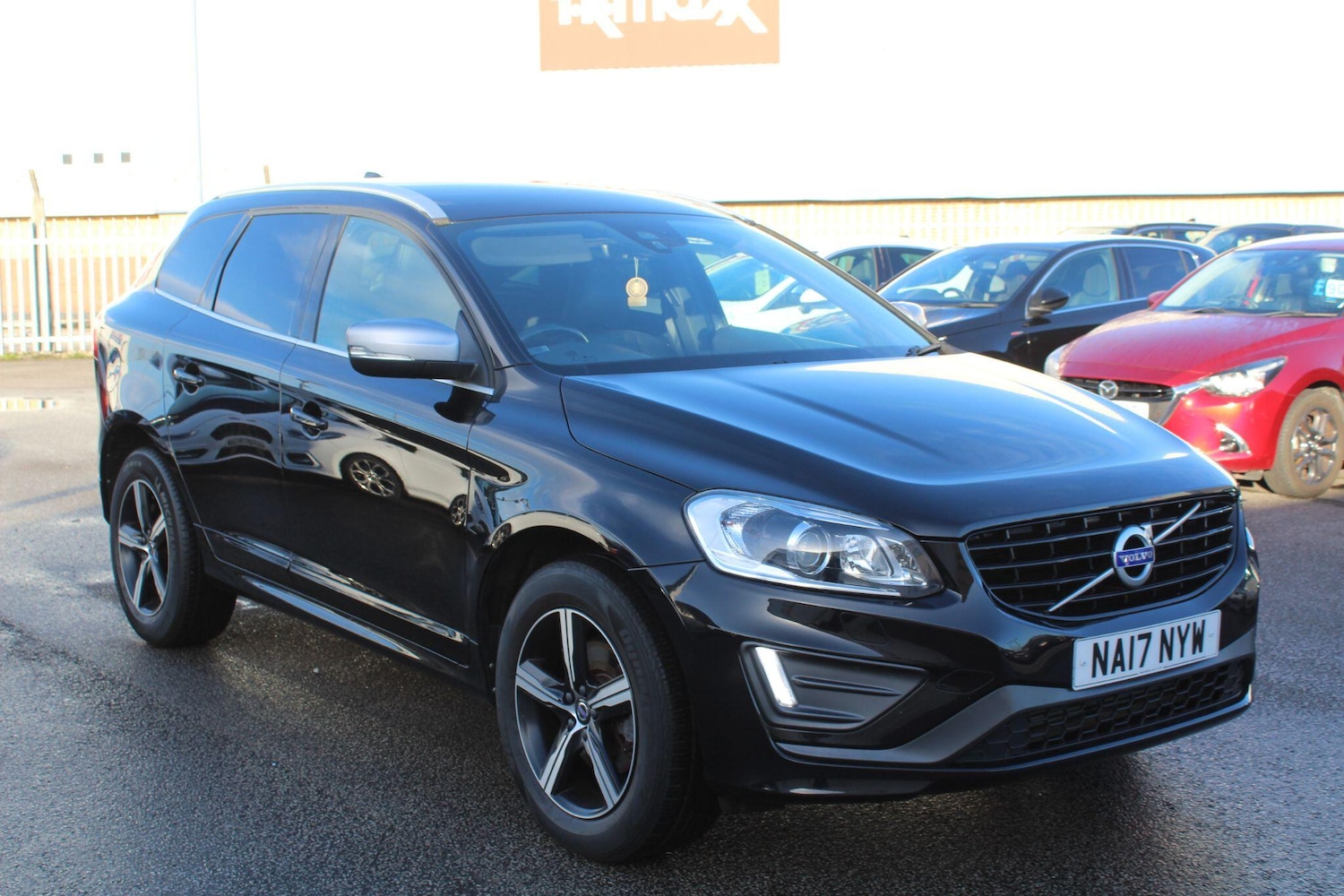 Used Volvo XC60 2017 for sale - 78204922: Photo 4