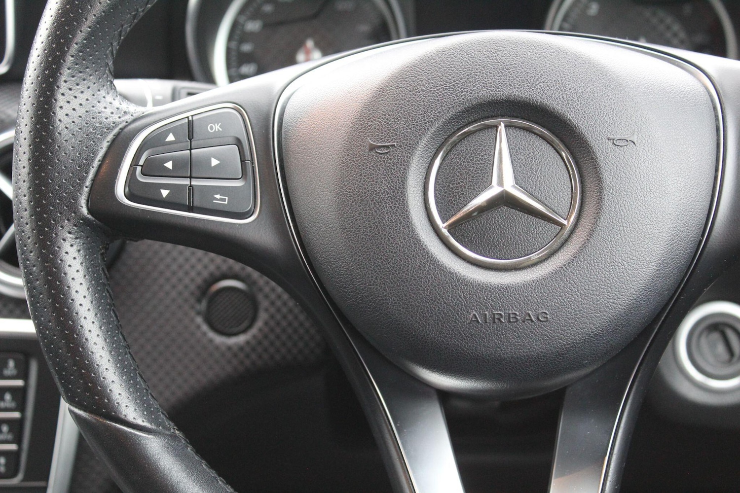 Used Mercedes-Benz A-Class 2016 for sale - 76935924: Photo 31