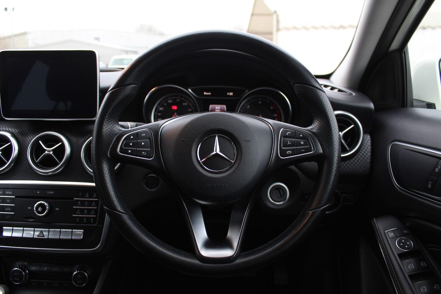 Used Mercedes-Benz A-Class 2016 for sale - 76935924: Photo 33