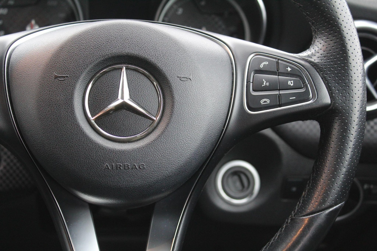 Used Mercedes-Benz A-Class 2016 for sale - 76935924: Photo 34