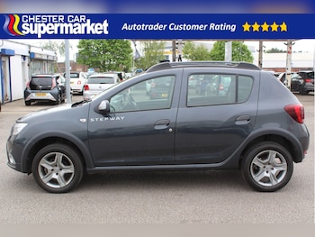 Used Dacia Sandero Stepway 2018 for sale - 79553610: Photo