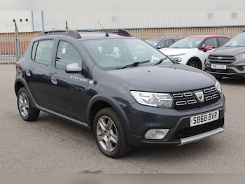 Used Dacia Sandero Stepway 2018 for sale - 79553610: Photo