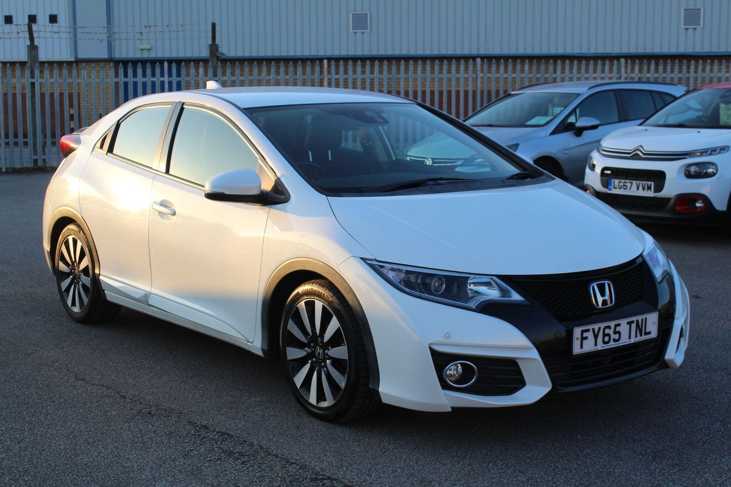 Used Honda Civic 2015 for sale - 77753388: Photo 4