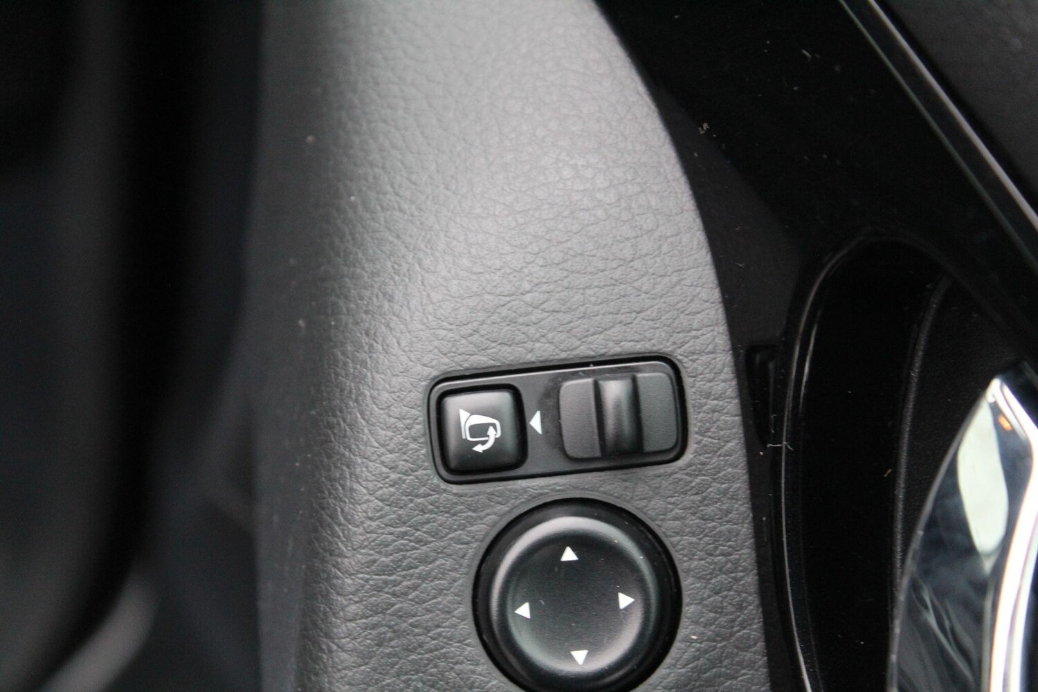 Used Nissan Qashqai 2017 for sale - 76388374: Photo 21