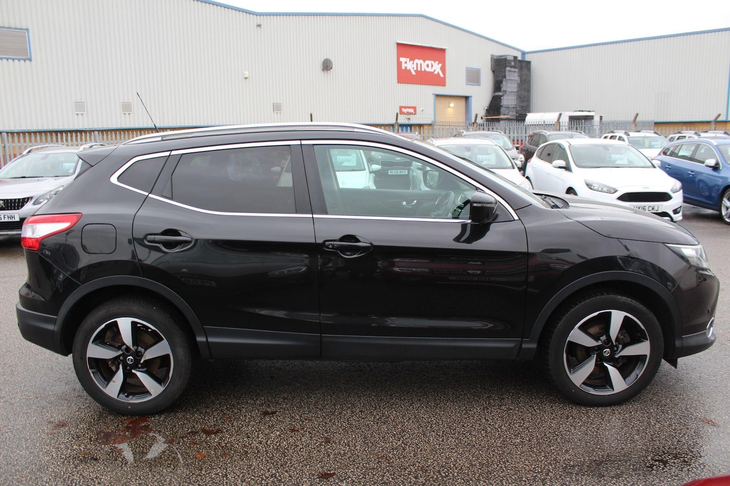 Used Nissan Qashqai 2017 for sale - 76388374: Photo 25