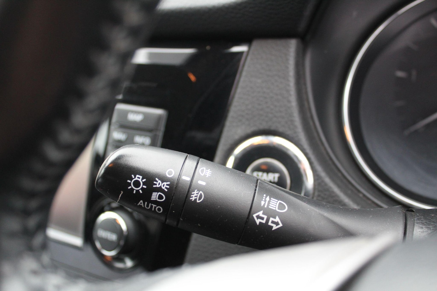 Used Nissan Qashqai 2017 for sale - 76388374: Photo 40