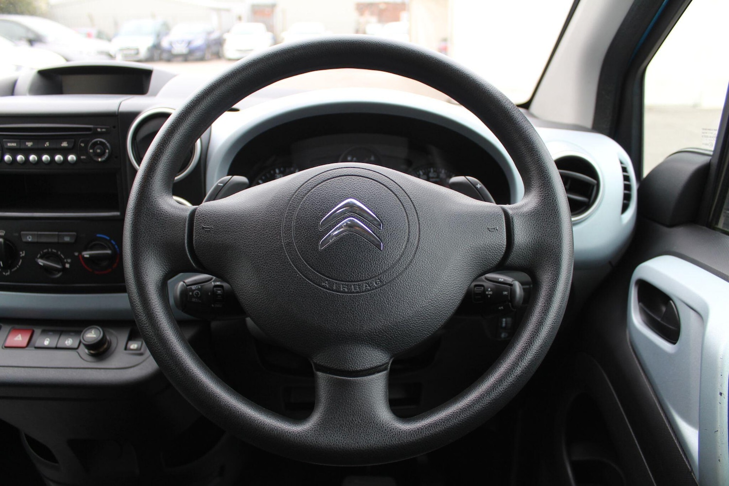 Used Citroen Berlingo 2015 for sale - 76137772: Photo 34