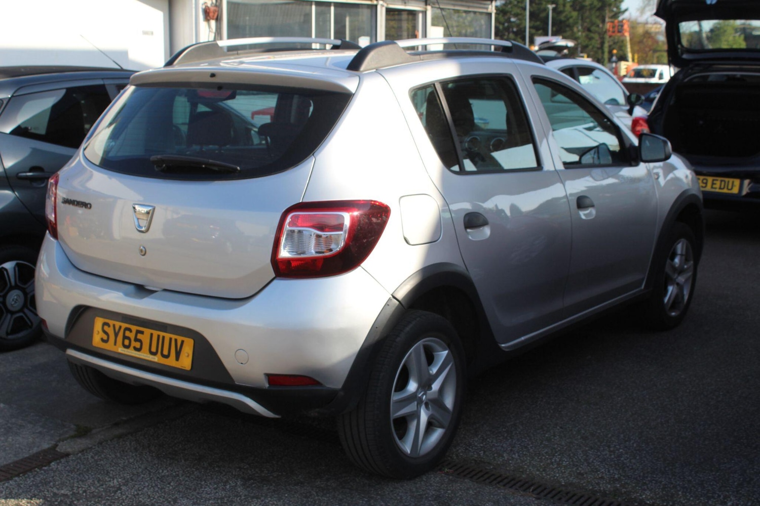 Used Dacia Sandero Stepway 2015 for sale - 78170476: Photo 2