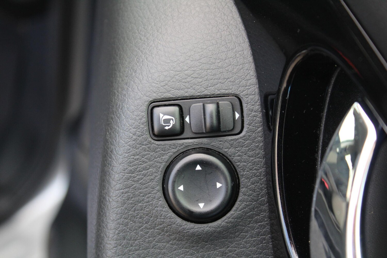 Used Nissan Qashqai 2017 for sale - 77028920: Photo 15