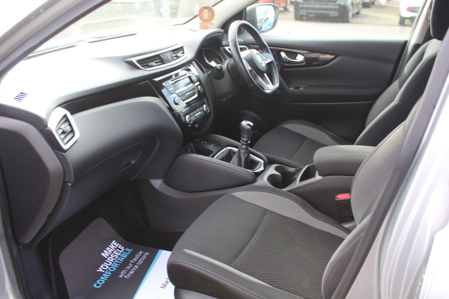 Used Nissan Qashqai 2017 for sale - 77028920: Photo 28