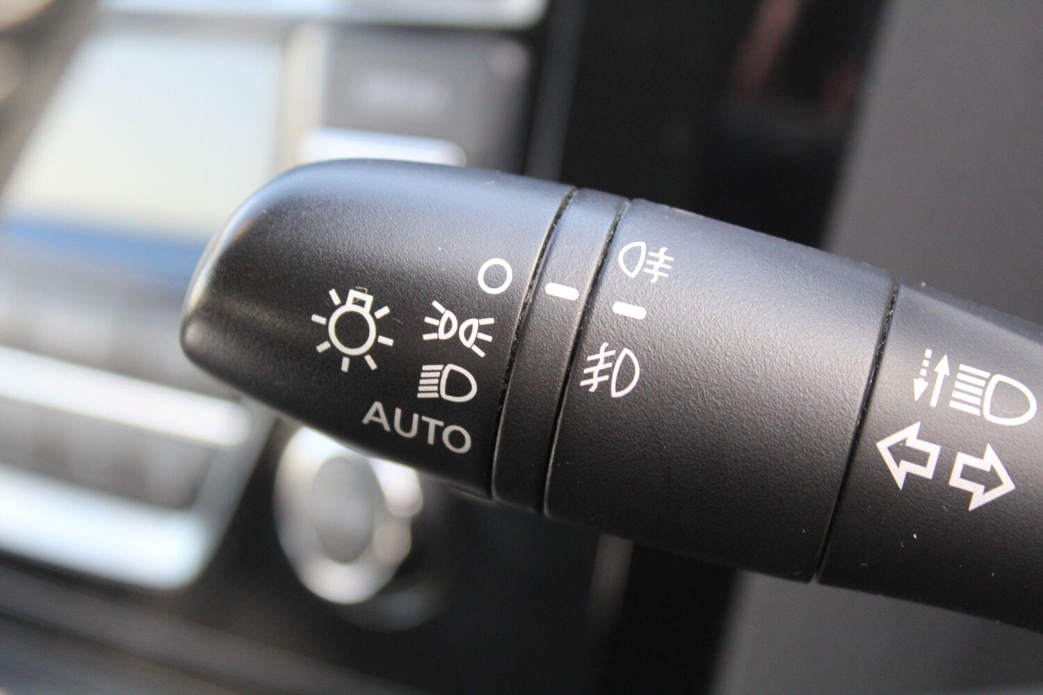 Used Nissan Qashqai 2017 for sale - 77028920: Photo 39