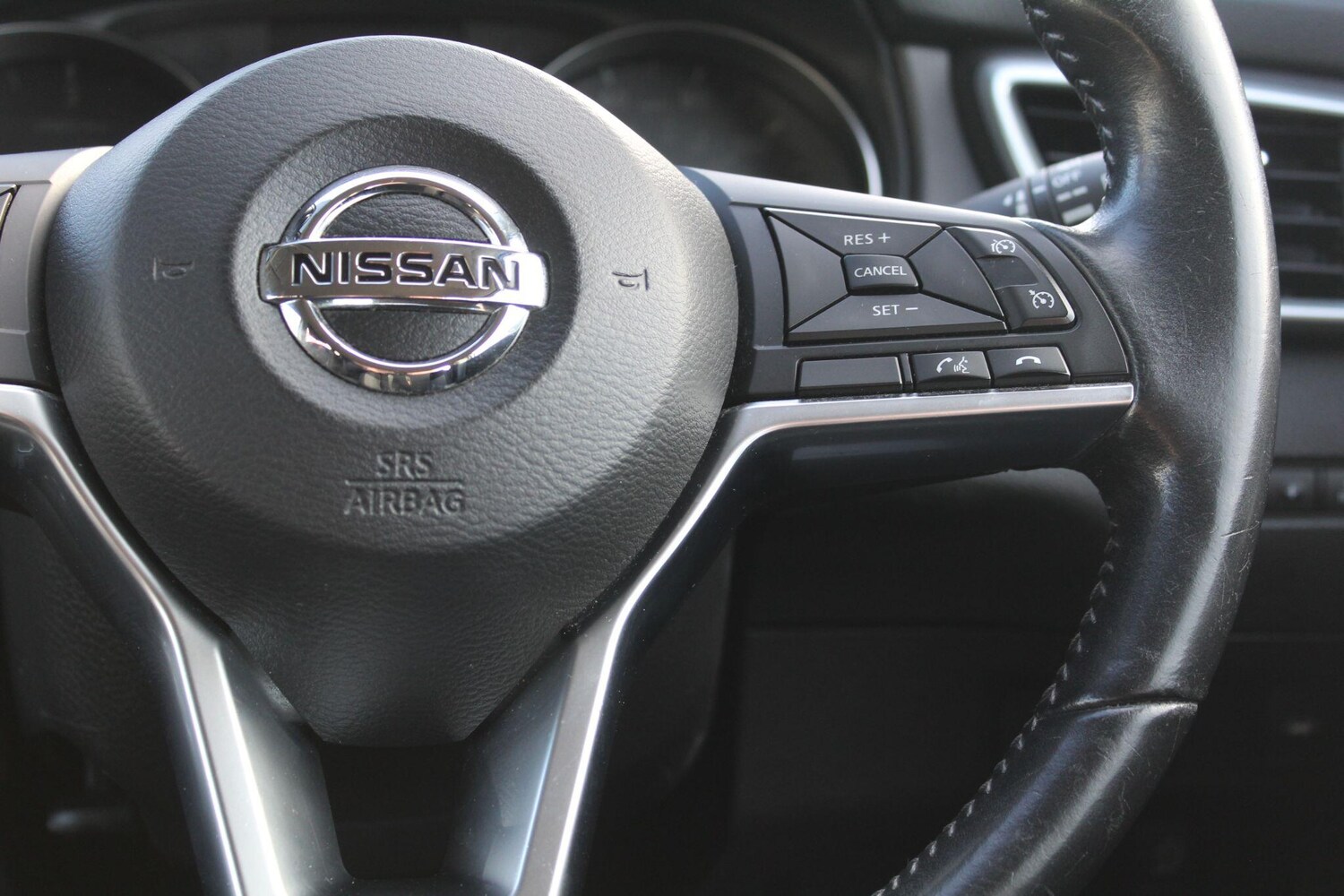 Used Nissan Qashqai 2017 for sale - 77028920: Photo 43