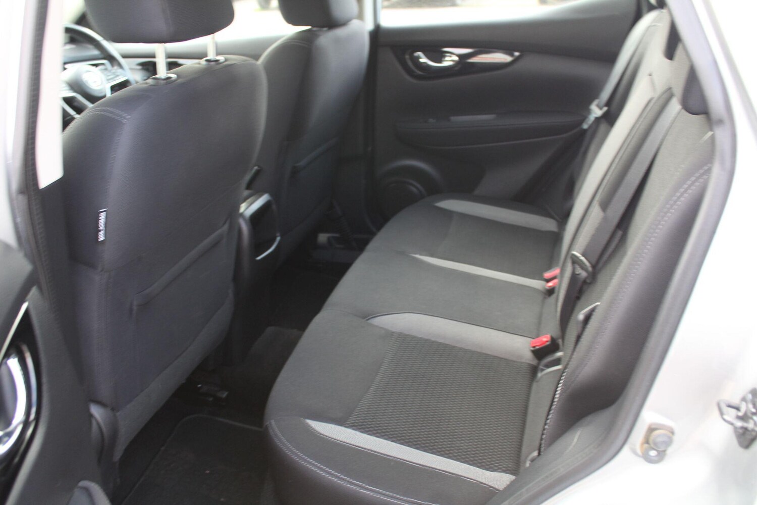 Used Nissan Qashqai 2017 for sale - 77028920: Photo 46