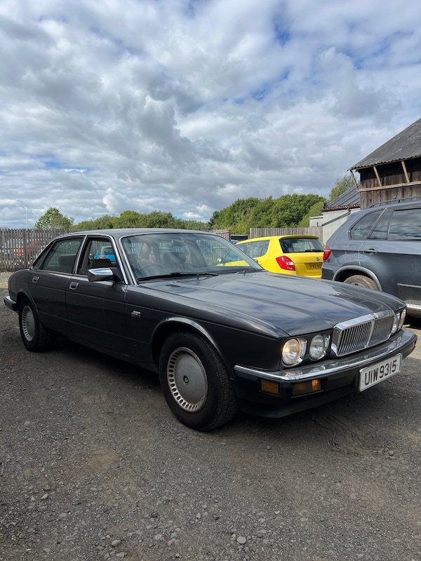 Used Jaguar XJ 1989 for sale - 75390741: Photo 1