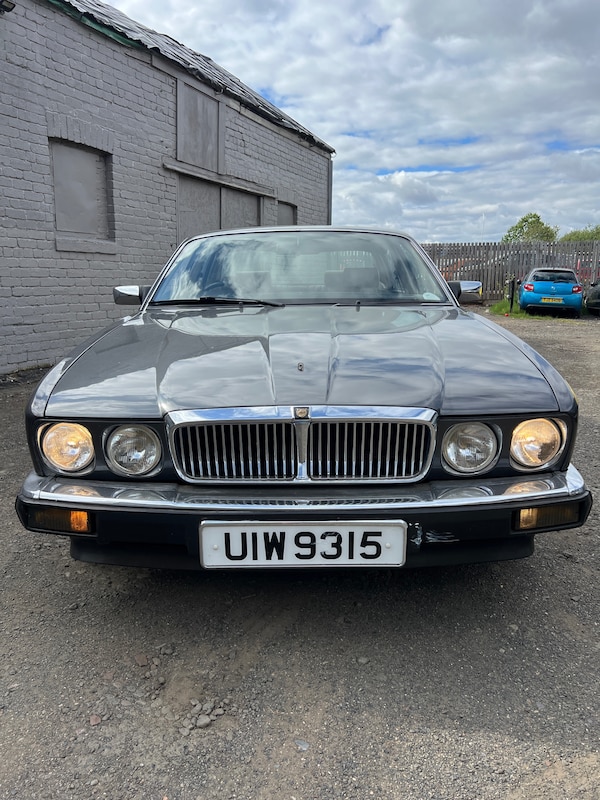 Used Jaguar XJ 1989 for sale - 75390741: Photo 2