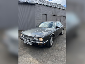 Used Jaguar XJ 1989 for sale - 75390741: Photo