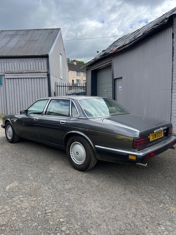 Used Jaguar XJ 1989 for sale - 75390741: Photo 4