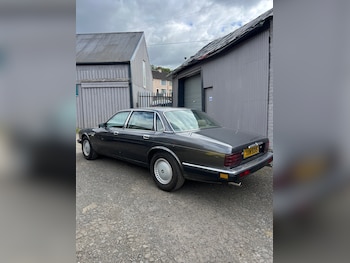 Used Jaguar XJ 1989 for sale - 75390741: Photo