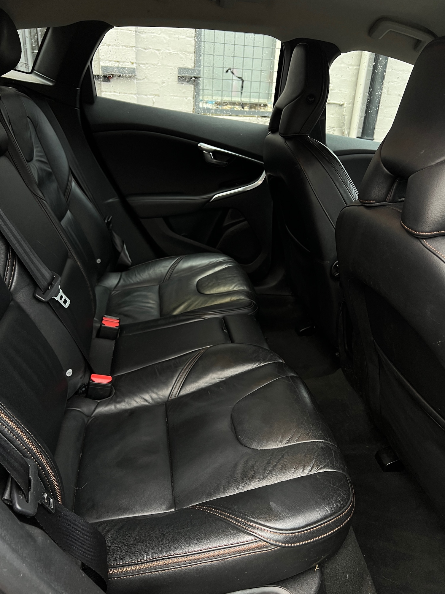 Used Volvo V40 2013 for sale - 77297170: Photo 10