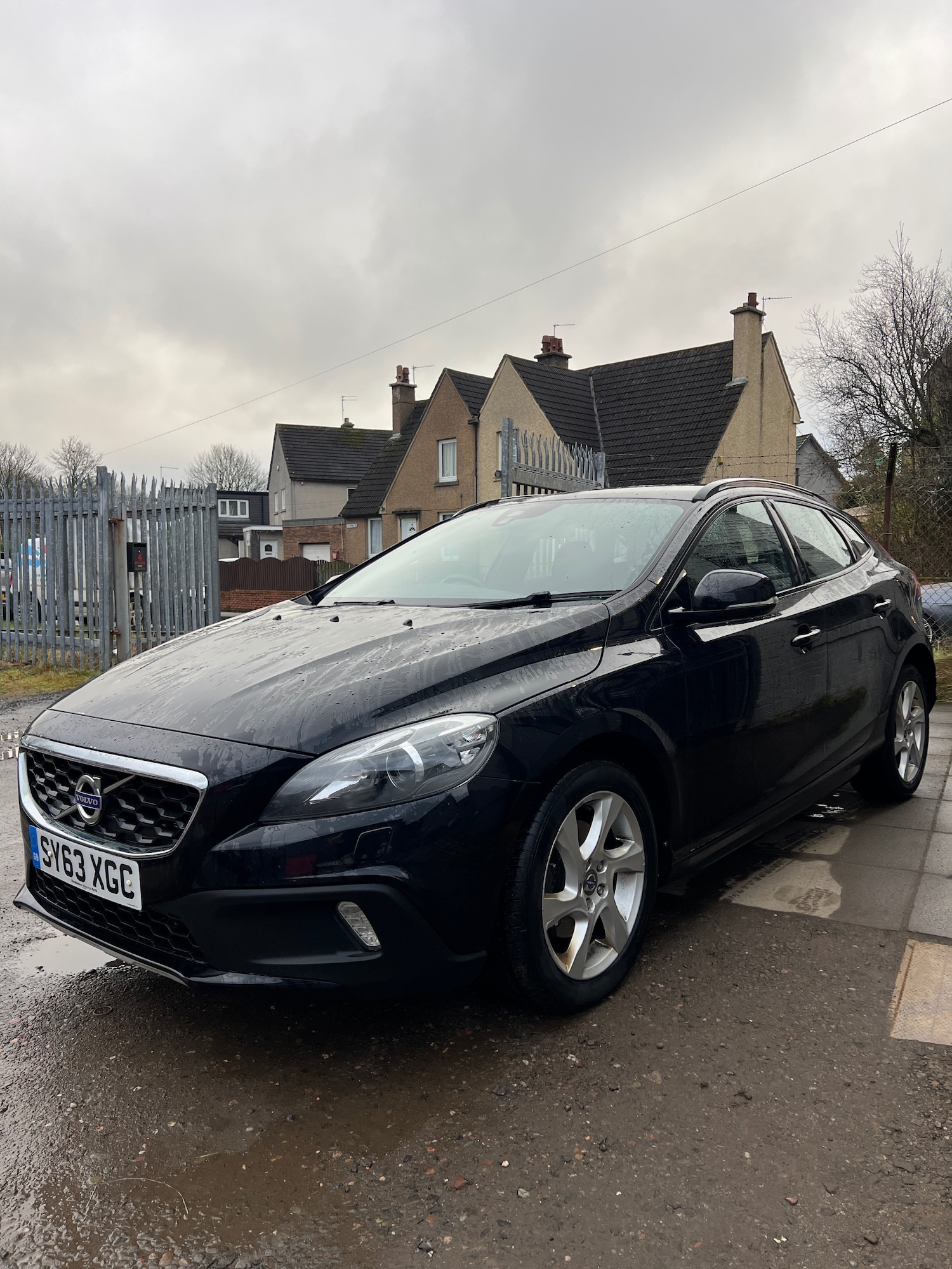 Used Volvo V40 2013 for sale - 77297170: Photo 3