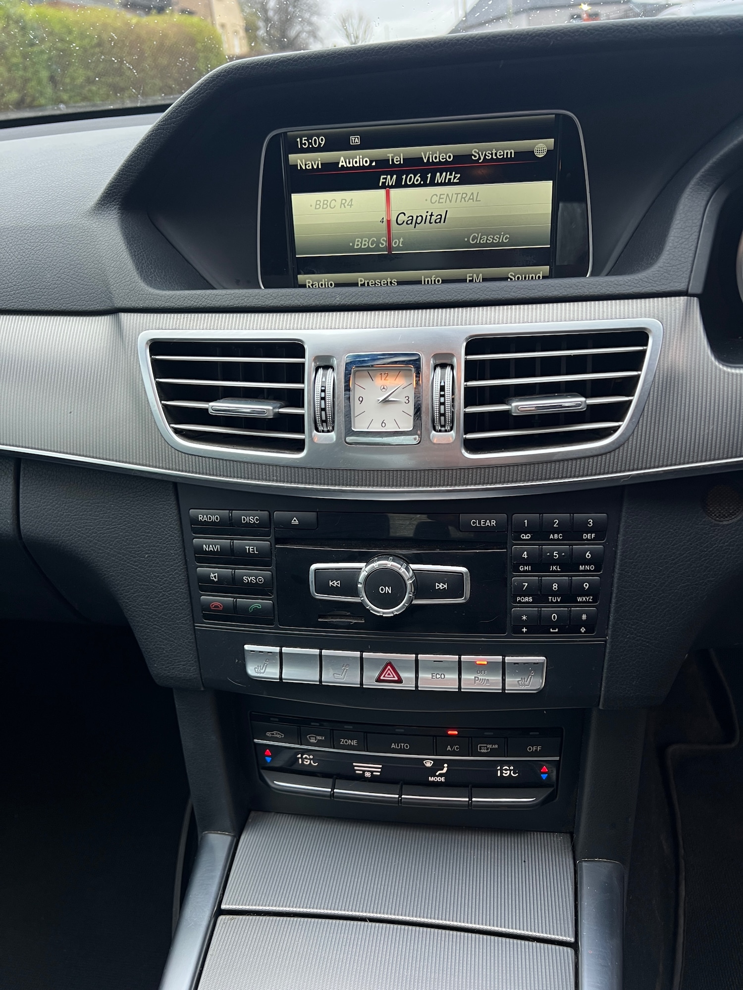 Used Mercedes-Benz E Class 2014 for sale - 77447782: Photo 15